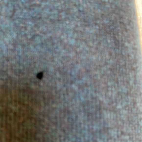 Saks Fifth Avenue small petite  cashmere  crewneck no sleeves side open Sweater - Picture 2 of 5